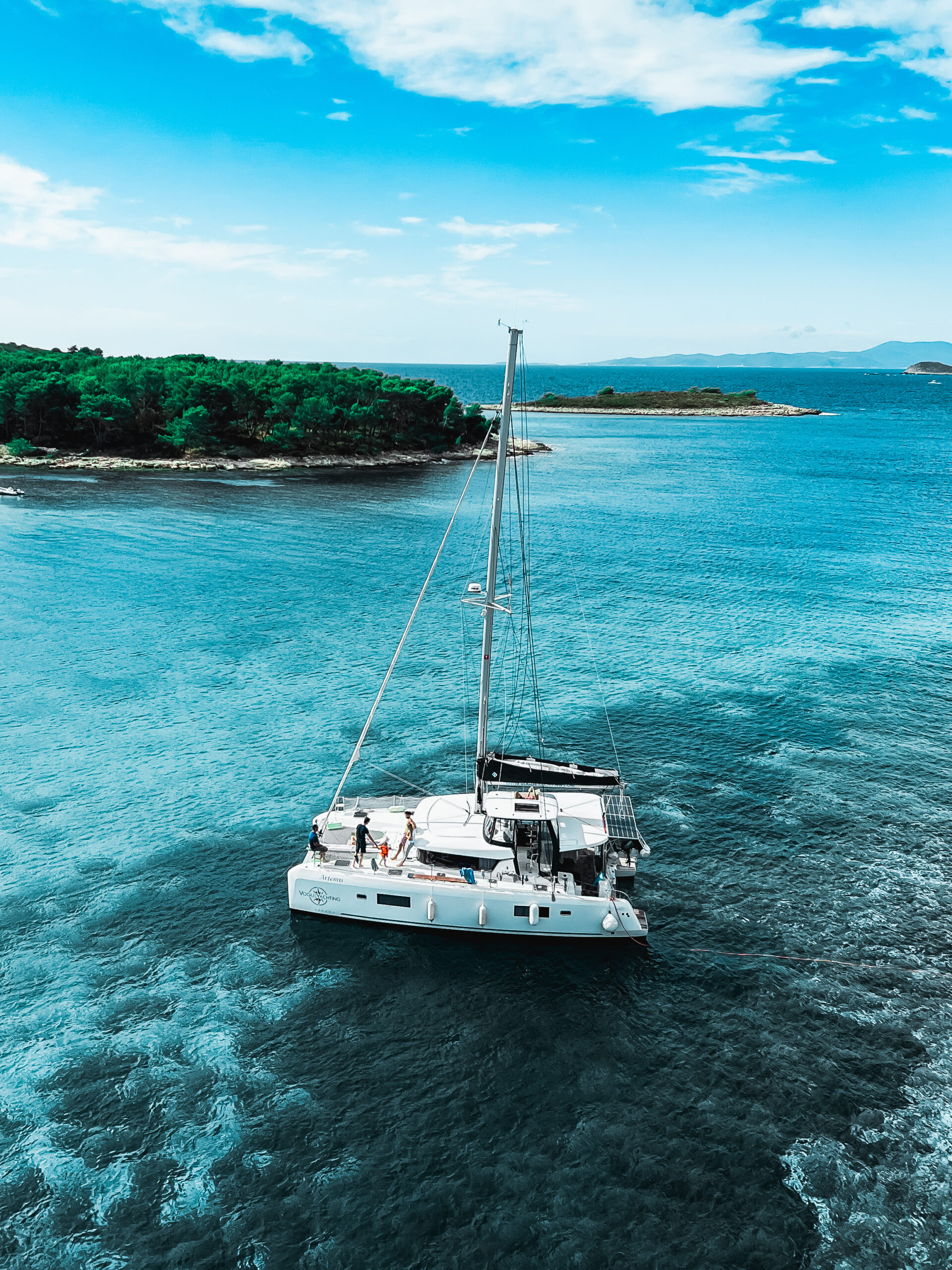 Youngline-Katamaran – Martinique - Bild 1